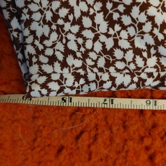 Alia Women's Brown/White Floral Capri - Picture 11 of 11